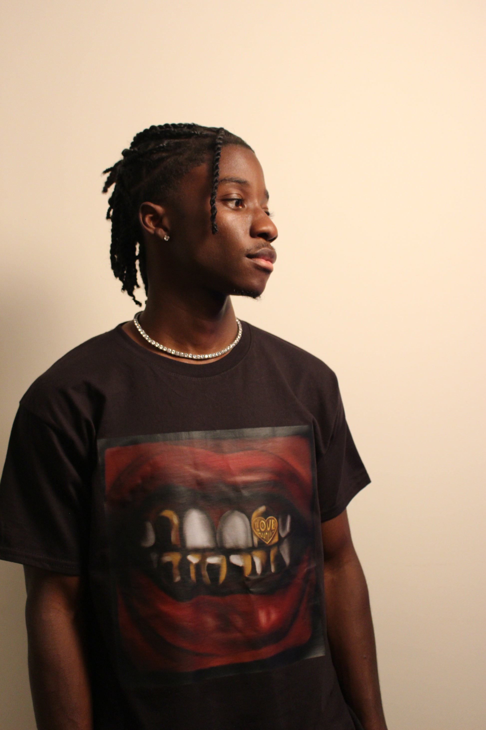 Loveaholic Grillz Tee